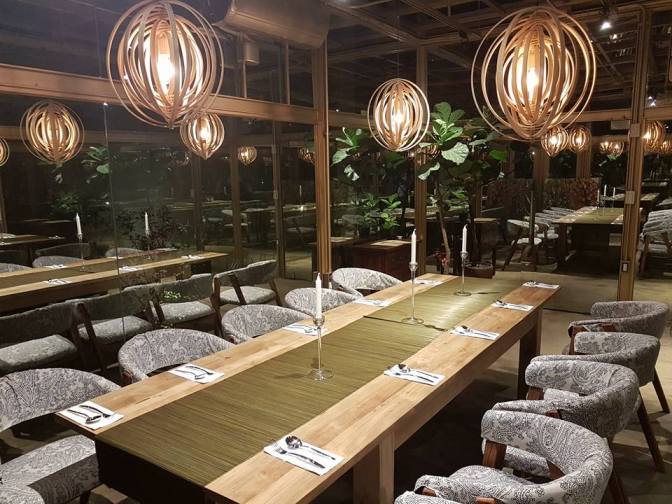 %e7%89%a7%e5%b1%b1%e4%b8%98%e7%8e%bb%e7%92%83%e5%b1%8b%e5%85%a7%e6%99%af%ef%bc%88%e7%95%ab%e9%9d%a2%e7%bf%bb%e6%94%9d%ef%bc%9a%e7%89%a7%e5%b1%b1%e4%b8%98%e8%87%89%e6%9b%b8%ef%bc%89